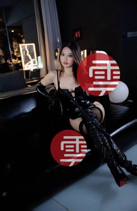 伦敦字母圈老师Nina